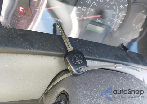 2005 Toyota Corolla Ce z USA, uszkodzony, nr VIN 2T1BR32E85C455958